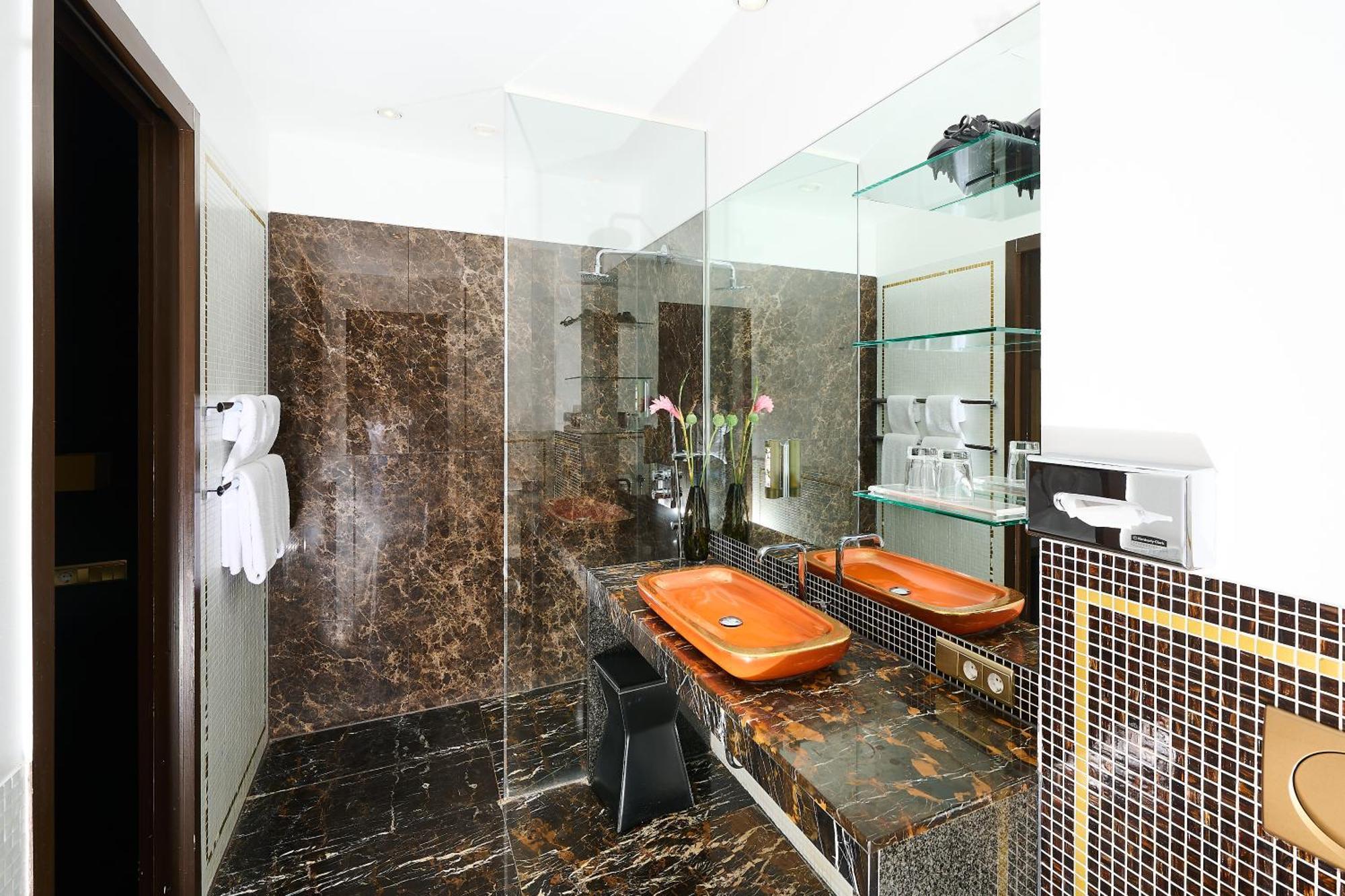 Myplace Premium Appart hôtel 4*